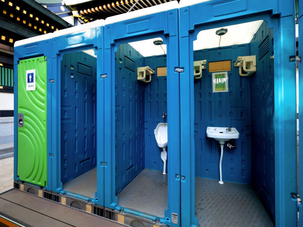 Best Luxury portable toilet rental  in Castroville, TX